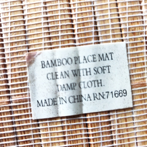 New bamboo tray with placemats. - Picture 4 of 13